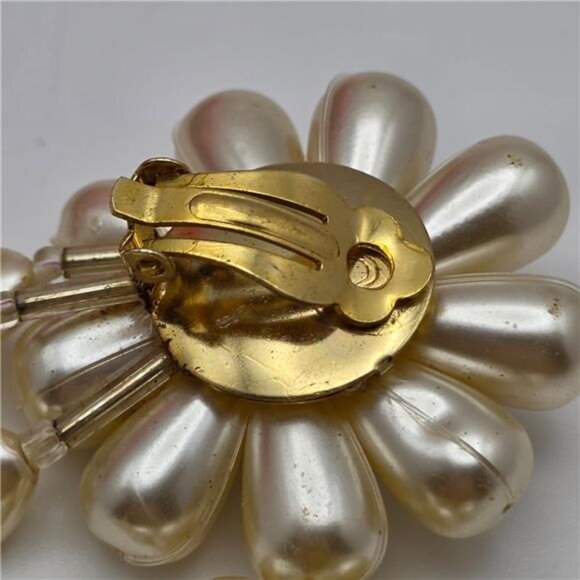 Vintage Lucite Faux Pearl Flower Dangle Earrings Teardrop Heart Drops 3.5 In - Picture 6 of 8